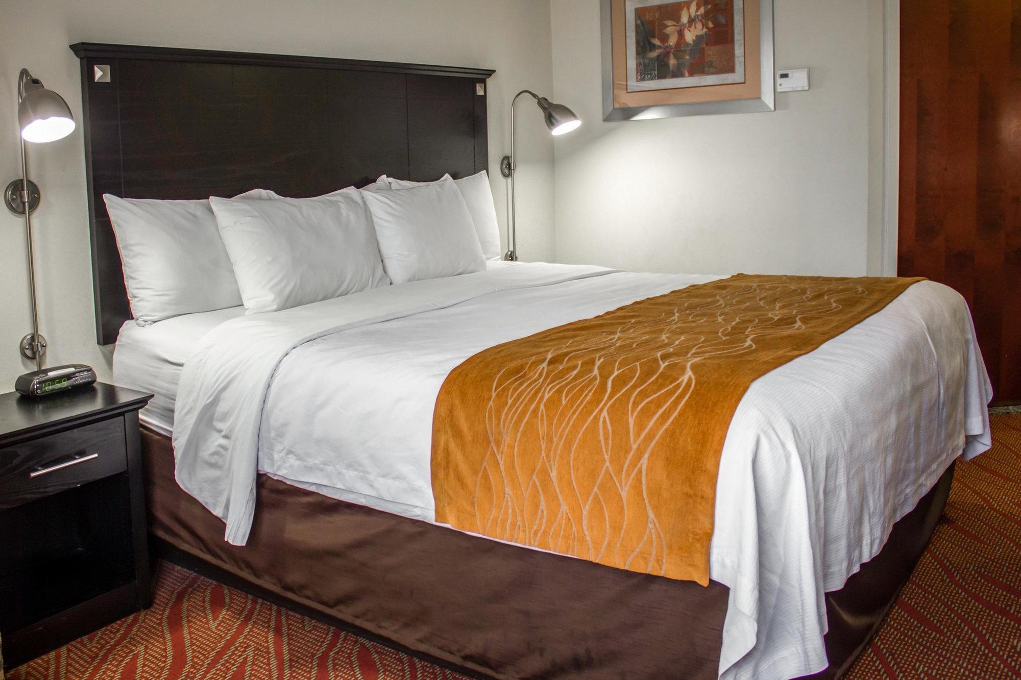 Comfort Inn & Suites Laguardia Airport New York Exterior photo